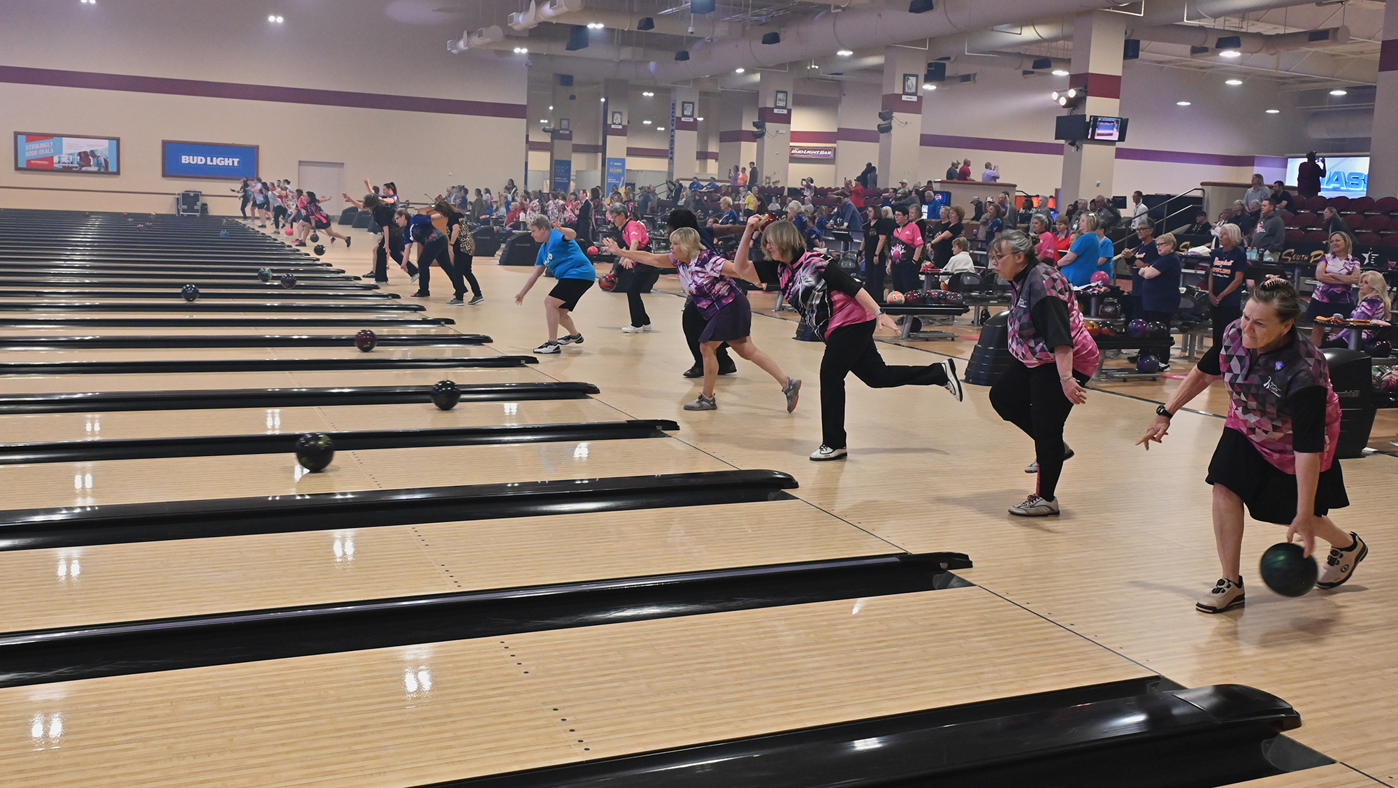 Mass Ball Shot at the 2025 USBC Women's Championships